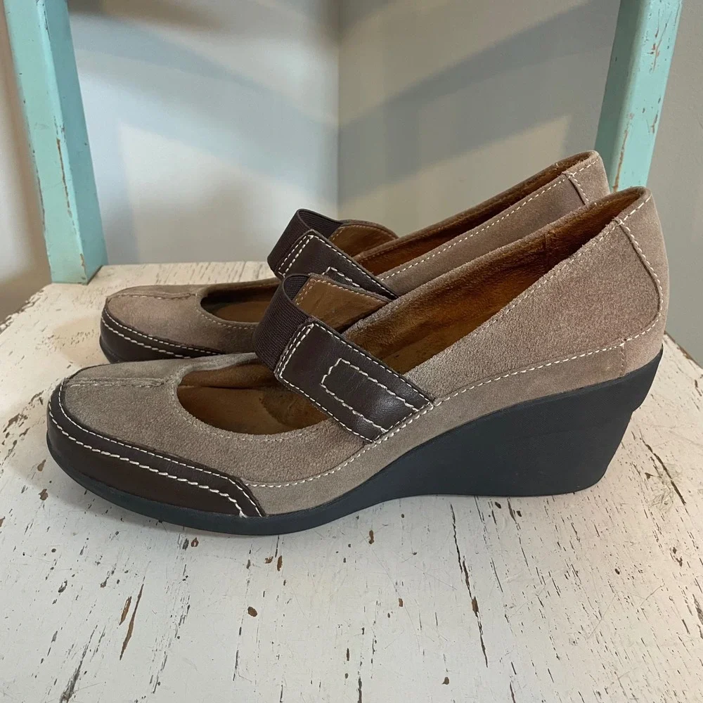 NaturalSoul By Naturalizer‎ Ivani Brown Suede Mary Jane Wedges Shoes Women's 9 M